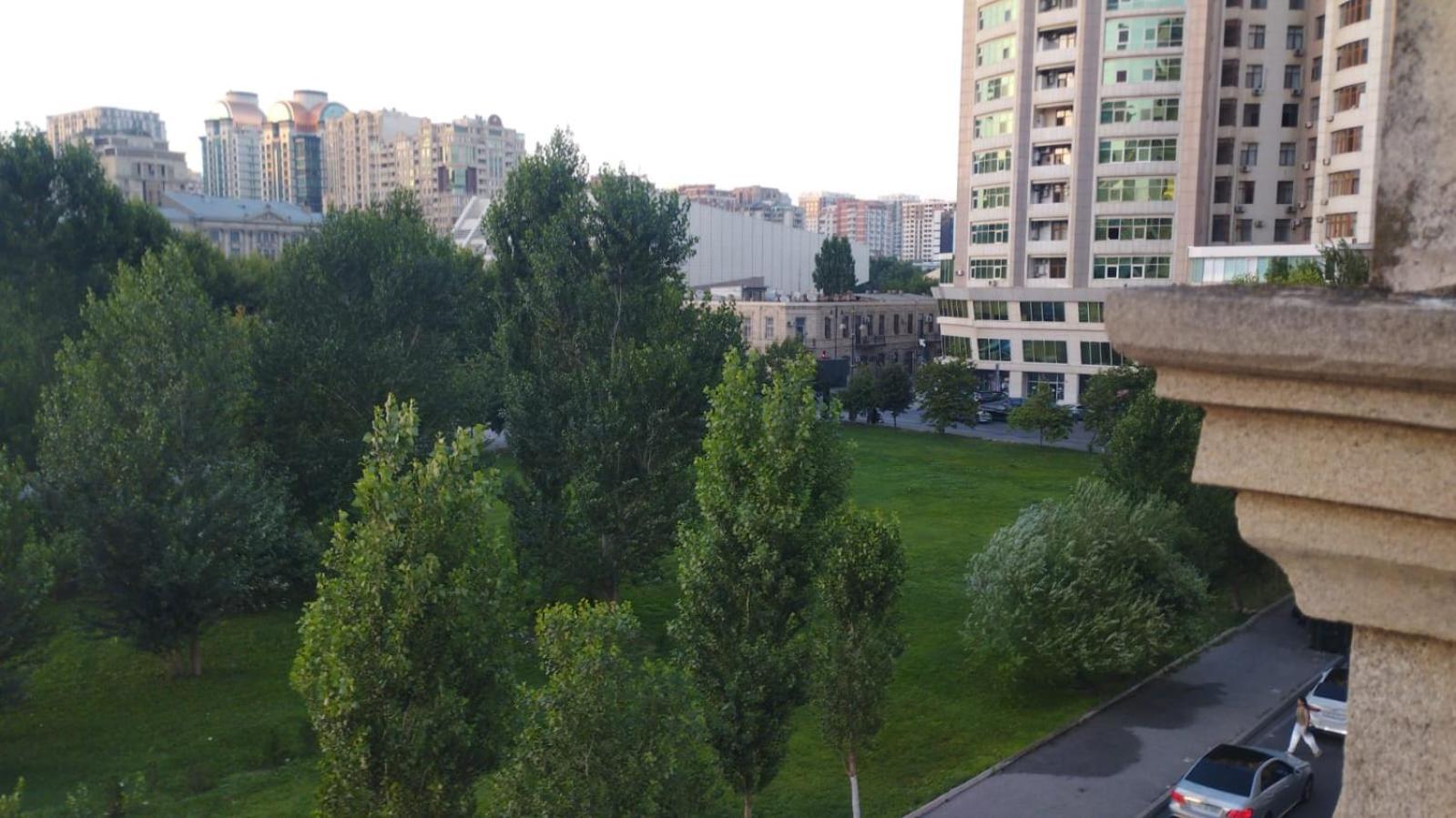 Central Baku Hostel Экстерьер фото