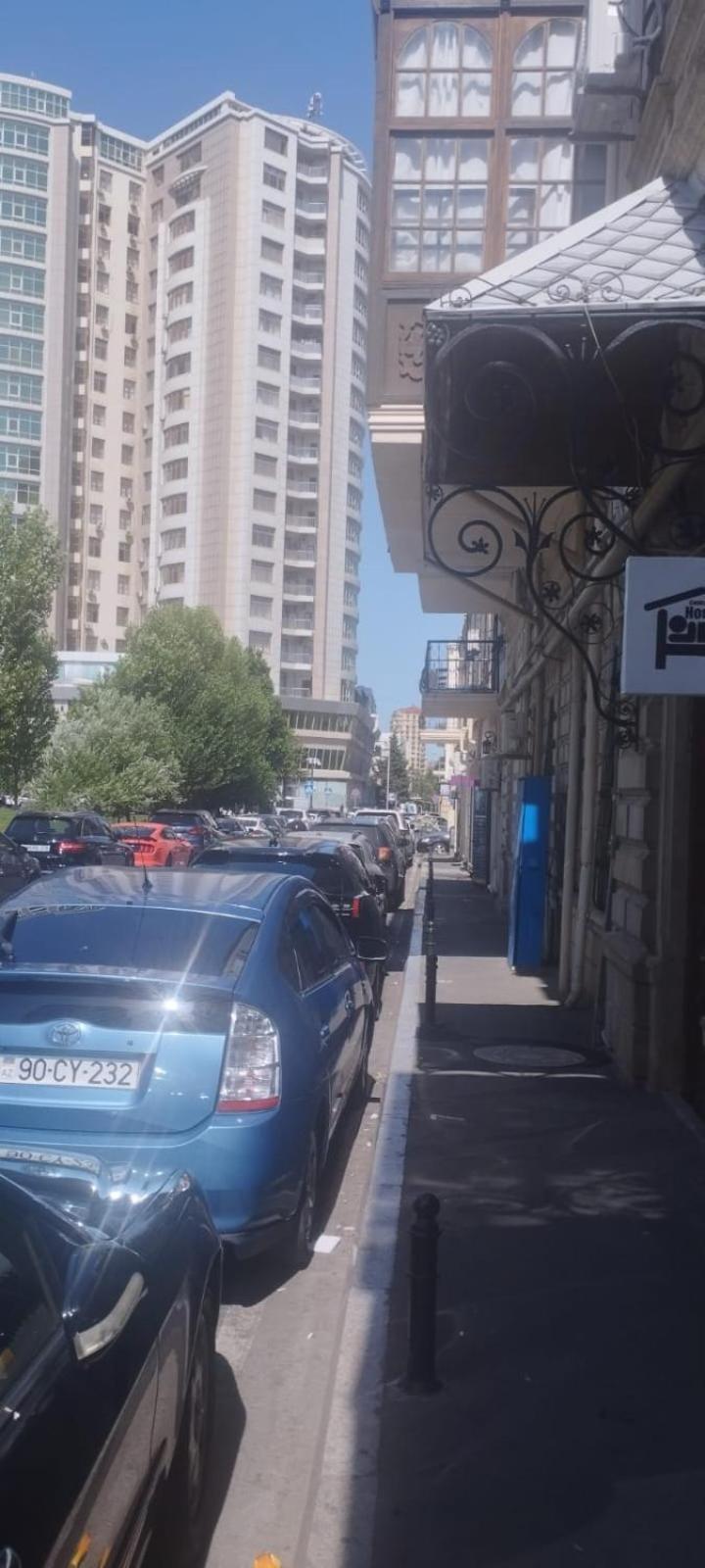 Central Baku Hostel Экстерьер фото