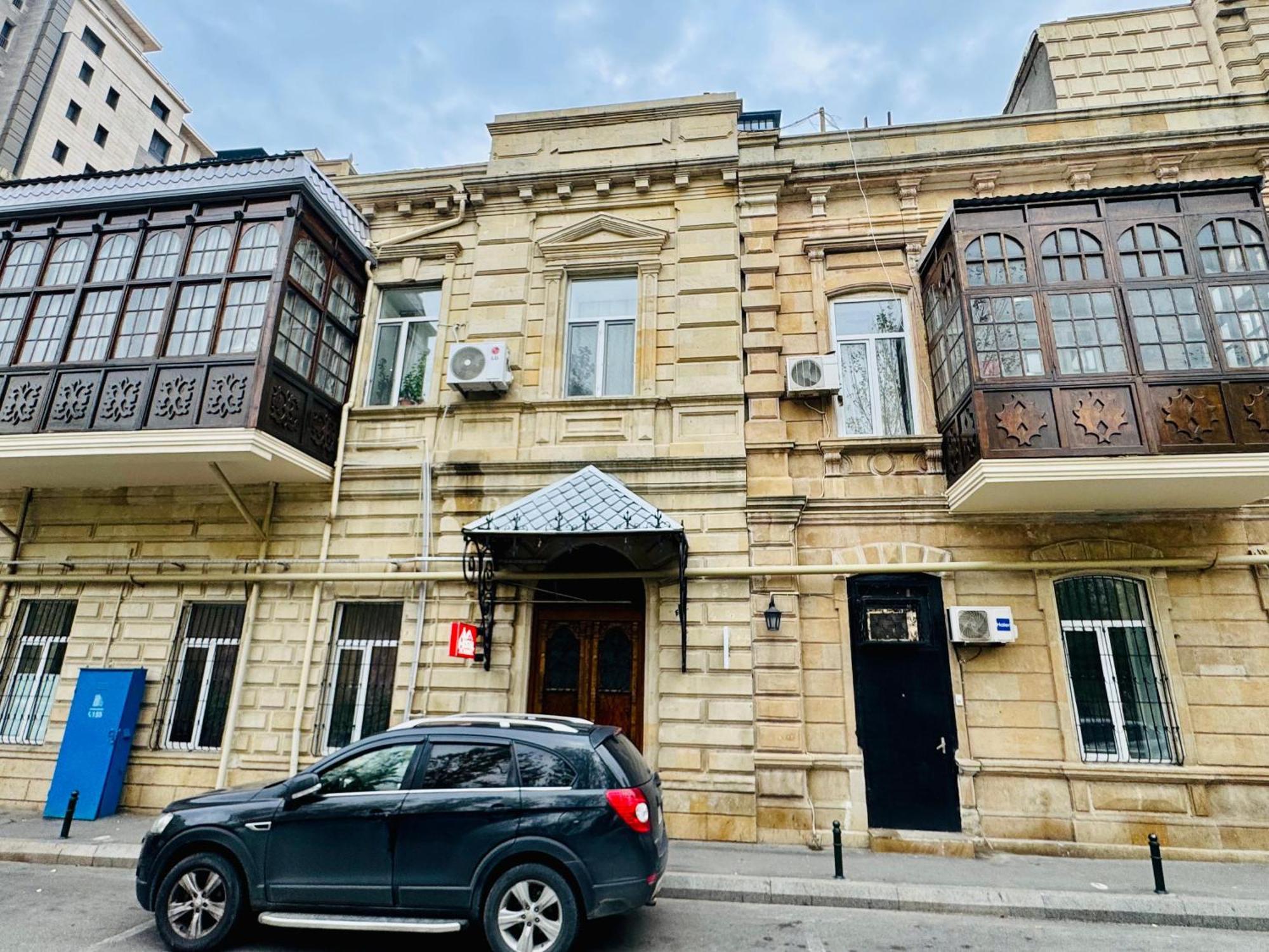 Central Baku Hostel Экстерьер фото